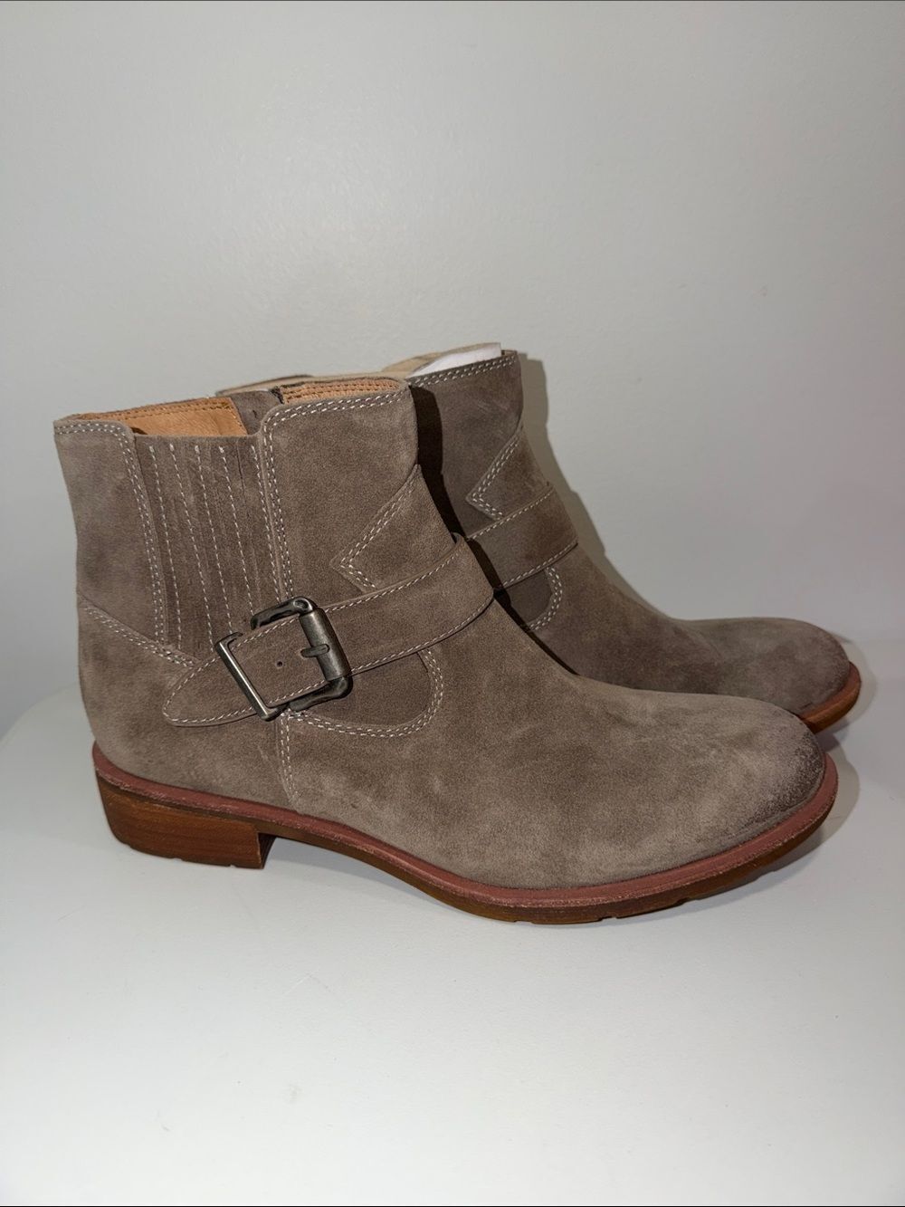 Sofft 10 Brooke Taupe Brown Suede Leather Chelsea Moto Buckle Boots